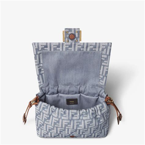 フェンディ マンマ バゲット Bags ウィ ウィメンズ コレクション | FENDI JP