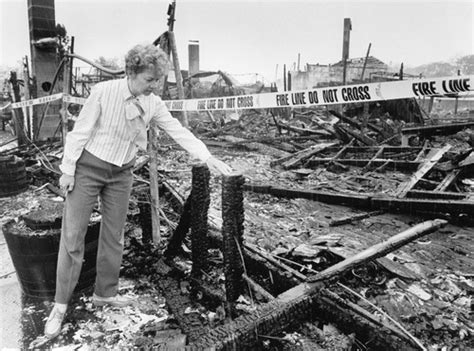 Don’t miss these photos of the 1989 fire that destroyed Ashcombe’s ...