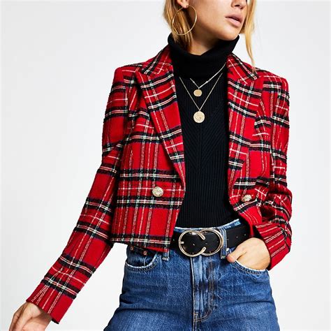 What To Wear With Red Jacket Female at Fanny Payton blog