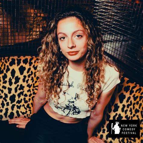 LIVE FROM THE ALGORITHM with Julia DiCesare – New York Comedy Festival