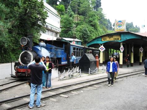 Cleanest Railway Stations of India - Hello Travel Buzz