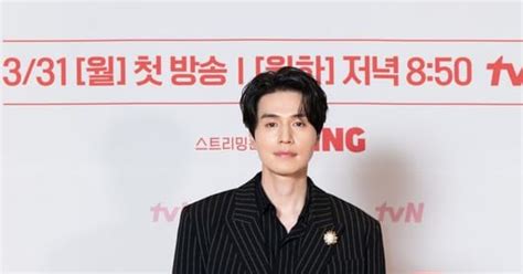Lee Dong-wook discusses character's divorce experience in 'Divorce ...