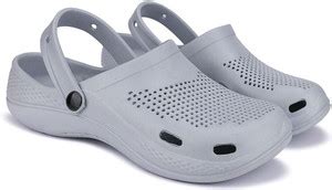 DRACKFOOT Men Clogs - Buy DRACKFOOT Men Clogs Online at Best Price ...