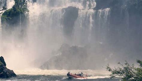 Tour de aventura por el lado argentino de las Cataratas de Iguazú, City ...