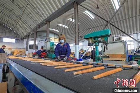河北滦南：钢锹生产从“家庭作坊”到“世界基地”_腾讯新闻