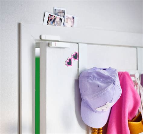 Contemporary Smart Home Monitors : smart home monitors