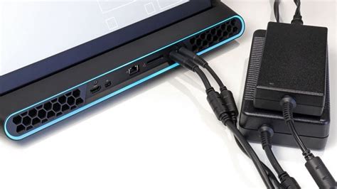 Alienware Area 51 Laptop 的图像结果