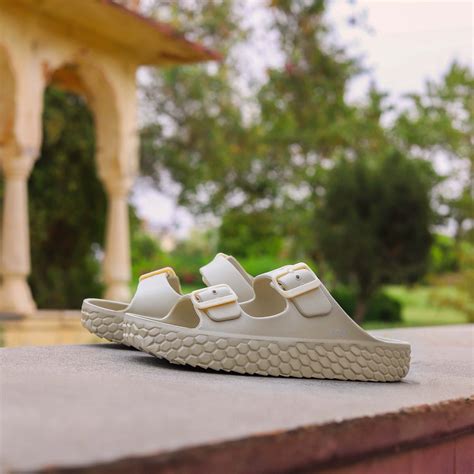 Doubleu Sakura Women Comfortable & Light Weight Slipper – doubleu