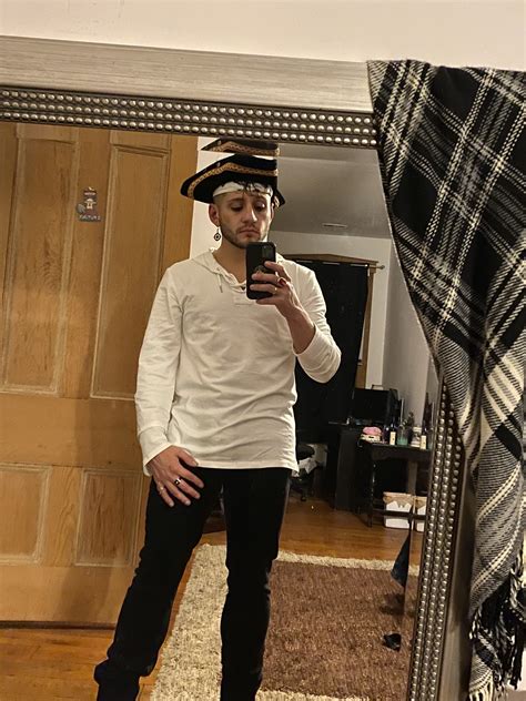 Christopher Ray (@littlechrisray) / Twitter