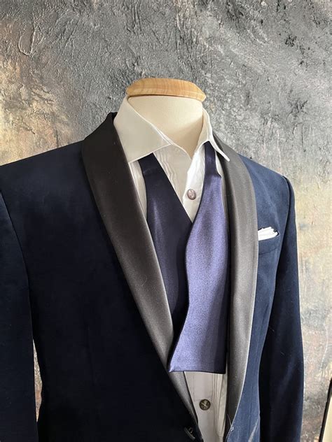 Wide range of bow ties | Lindman New York: Custom Neckwear