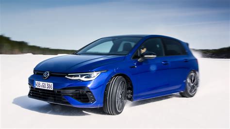 The 2022 Volkswagen Golf R looks staid, drives like a hooligan | Ars Technica