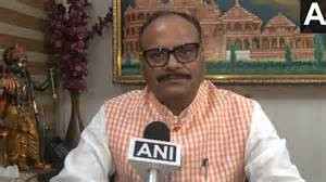 'SP Chief Akhilesh Yadav Presented Several Misleading, Fictional Things ...