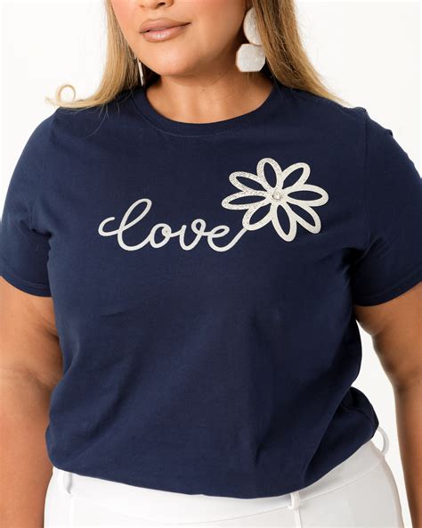 T-SHIRT PLUS SIZE LOVE FLOR APLICACAO - COR AZUL MARINHO | Atacado ...