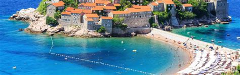 Holiday Accommodation & Lettings in Montenegro from 2.646 ₹ | HomeToGo