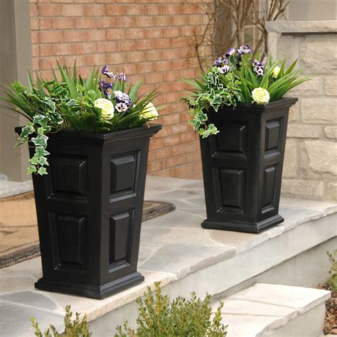 Amazon.com : 24" Tall Black Planter 2-pack : Garden & Outdoor