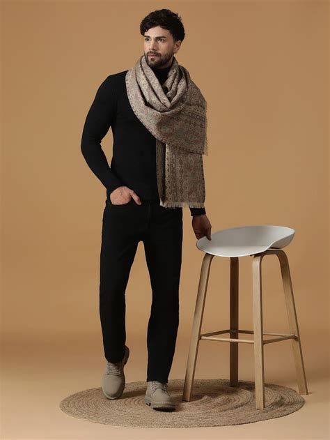 Buy Eclipse Beige Wool Metallic Jacquard Muffler Online | Shingora