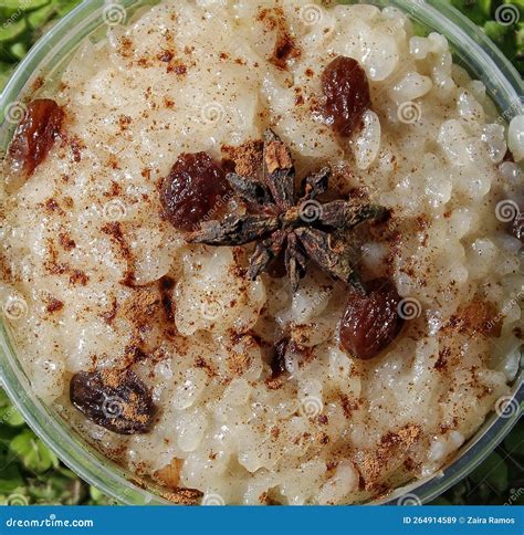 Arroz con dulce imagen de archivo. Imagen de postre - 264914589