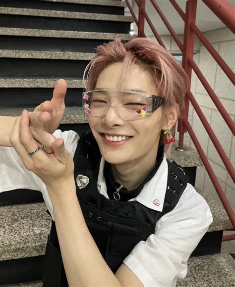 221023 realstraykids - Last one! Thank you so so much for the last 3 ...