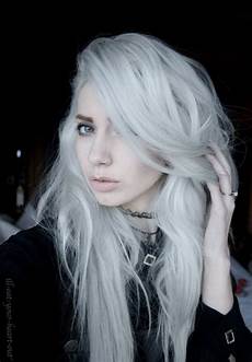 White With Hair by 40 Arresting White Hair Looks I Bet You Can T Avoid White With Hair