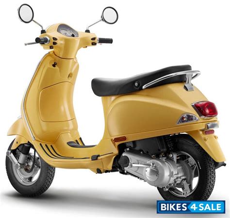 Photo 6. Vespa LX 125 BS6 Scooter Picture Gallery - Bikes4Sale
