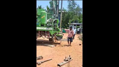 Teacher resolves water crisis by donating borewell to school ...