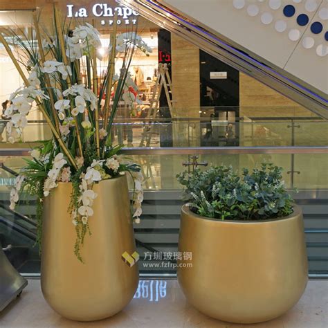 天津玻璃钢景观组合花盆大型商场经典款 - 方圳玻璃钢