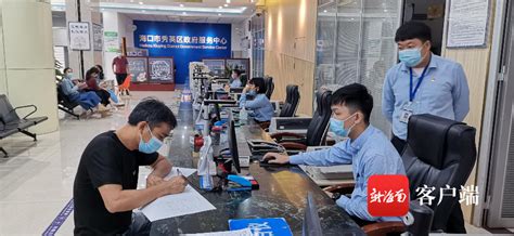 学生办证有夜间专场 上海5项出入境便民措施来了_证件_外国人_服务
