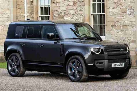 2022 Land Rover Defender Review - Build, Price, Option