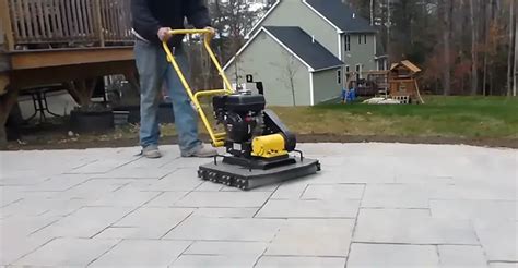 Packing Pavers without Compactor 的图像结果