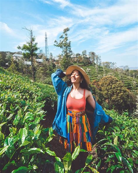 Vagamon - Kerala | Munnar photography kerala, Photography poses women, Vacation outfits women