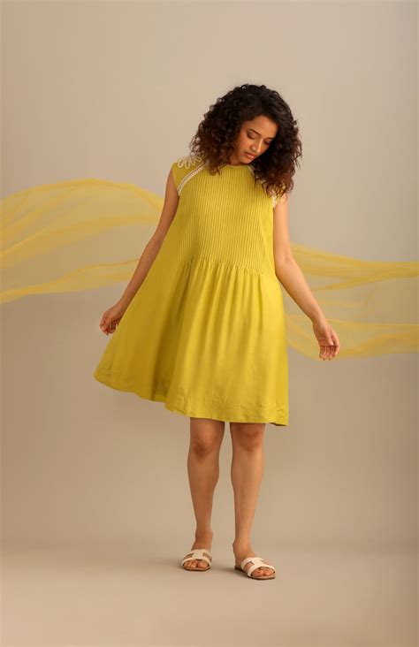 A lime cotton silk pintucked short knee length dress – Myoho