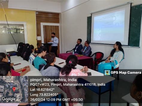 Department of Commerce at ACSW: Courses, Faculty & Research