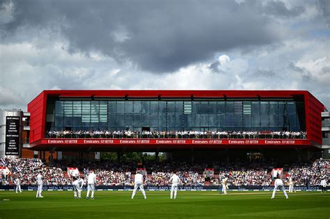 Old Trafford weather forecast today: What are the chances of rain on ...