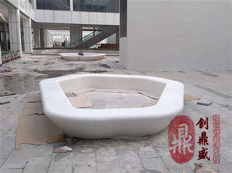户外玻璃钢花槽树池现在为什么那么受欢迎 - 深圳市创鼎盛玻璃钢装饰工程有限公司