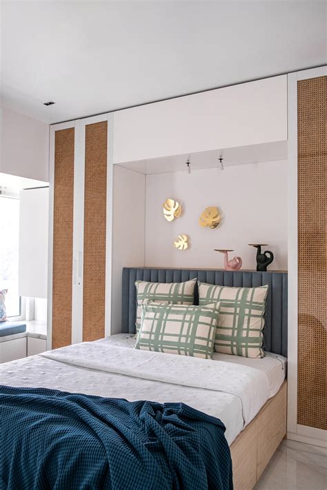 A Mumbai apartment that comes alive with the changing hues of the sky ...