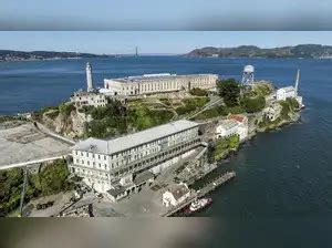 migrants detention center: What is Alligator Alcatraz and what is its ...