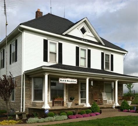 THE DESTINATION LLC (Salem) - B&B Reviews, Photos, Rate Comparison ...