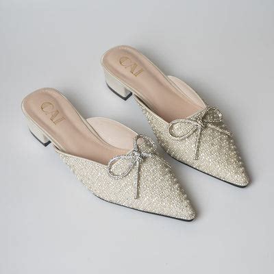 Pearly White Mule Heels – The CAI Store