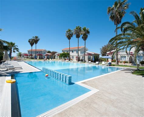 MON REPOS DESIGN HOTEL (Ayia Napa) - Hotel Reviews, Photos, Rate ...