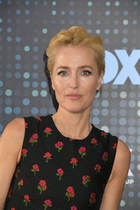 Gillian Anderson – Fox Upfront Presentation in NYC 05/15/2017 • CelebMafia