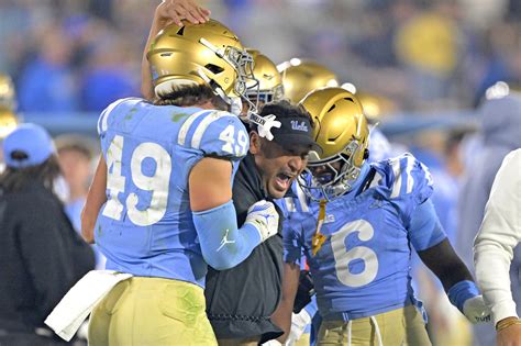 Hawaii Football : UCLA à Sofi et Nouveau Stade en Vue - Nouvelles Du Monde