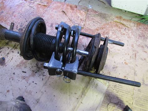 Image result for How Struts Work When Turning