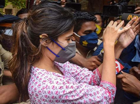 Rhea Chakraborty files a complaint against SSR’s neighbour for ...