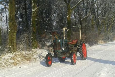 Winterpower: Traktoren zum Schneeräumen | agrarheute.com