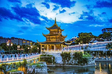 贵州迎来2023年首个国外入境旅游团-中国侨网