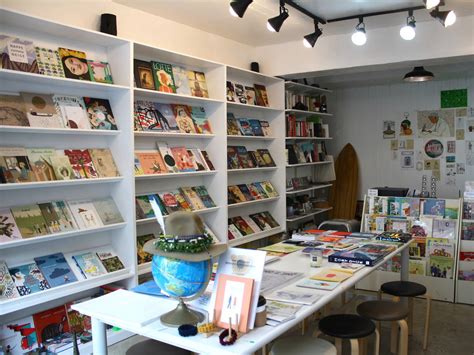 Local Bookshop 的图像结果