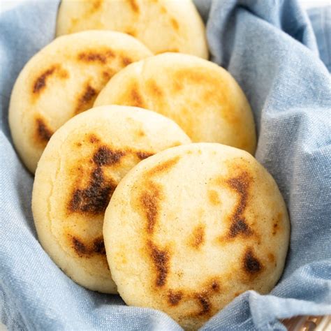 Arepas Recipe {3 Ingredients} - The Big Man's World
