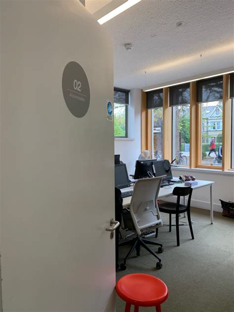 EF Education First 的图像结果