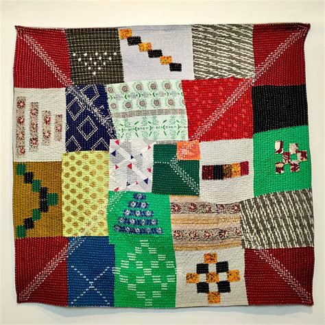 Small Patched and Embroidered Kavandi Baby Quilt: Mutlicolour – ARTISANS'