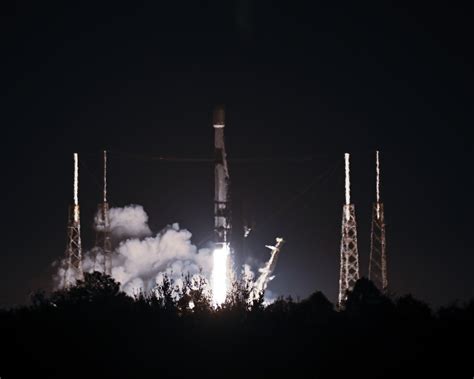 SpaceX seeks FCC nod for solar-powered satellite data centers for AI - CGTN